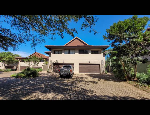 4 BEDROOM TOWNHOUSE TO LET IN ZIMBALI ESTATE
